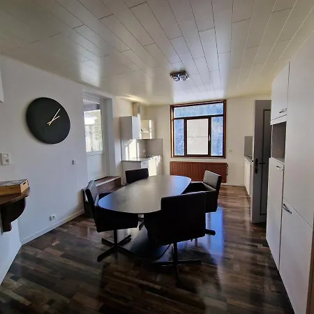 2 Bedroom At The Track