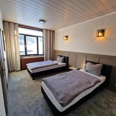 2 Bedroom At The Track * Stavelot