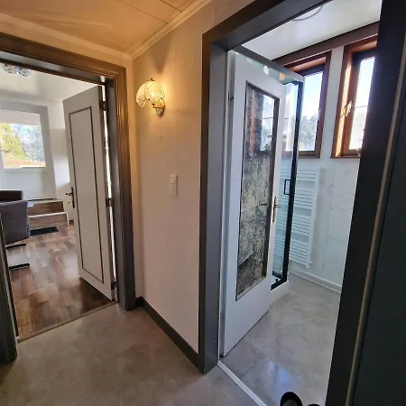 2 Bedroom At The Track Apartment *
